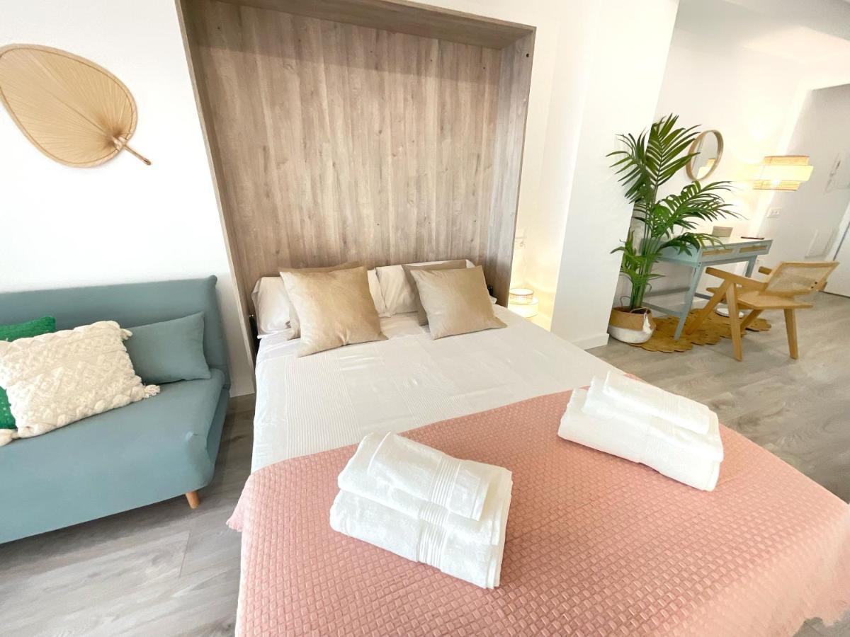 Cs6 Kaleria Suites アルメリア エクステリア 写真